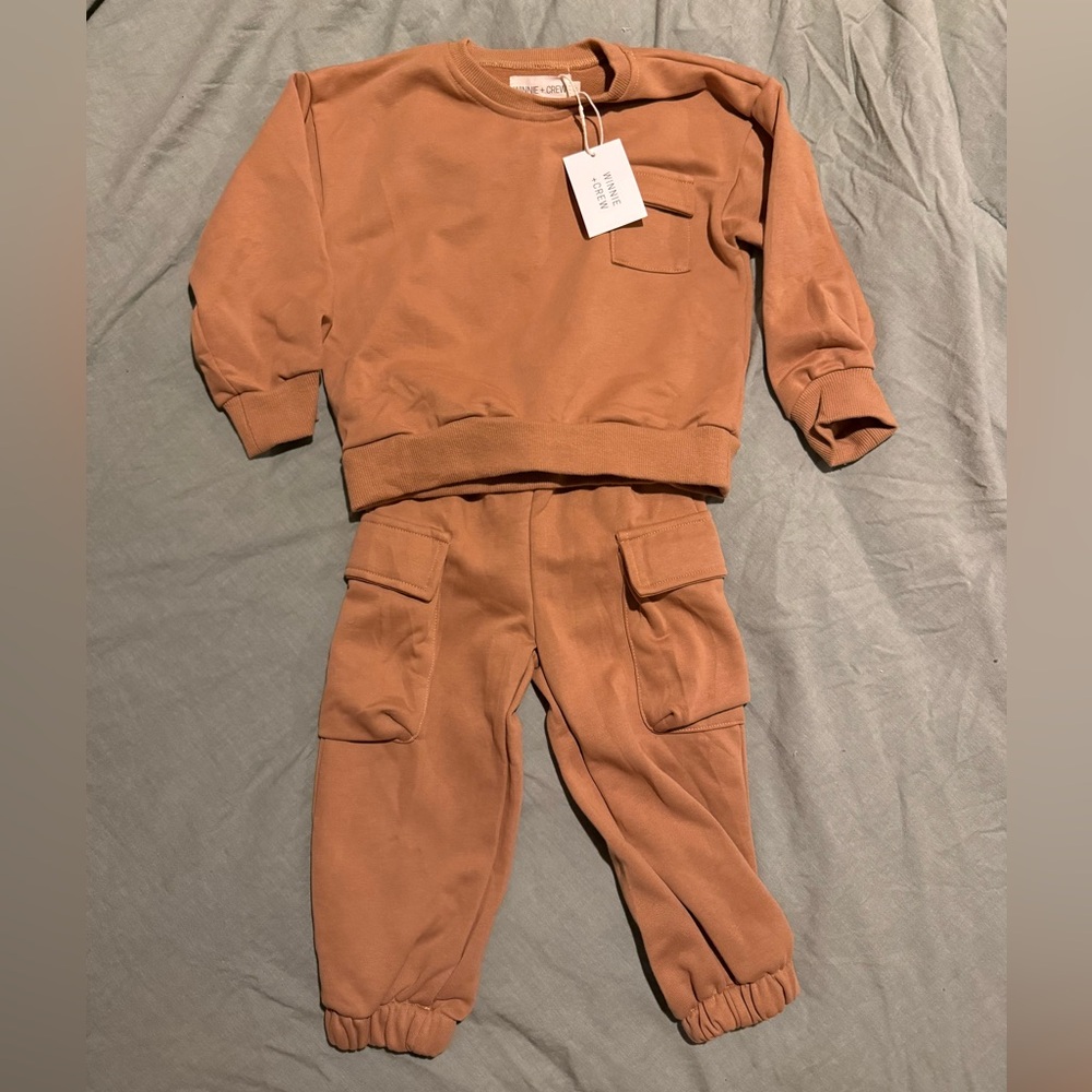 NWT Winnie + Crew 3T Sweatshirt and Jogger Set